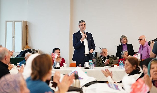 Başkan Yüksel’den huzurevi sakinlerine yeni yıl ziyareti