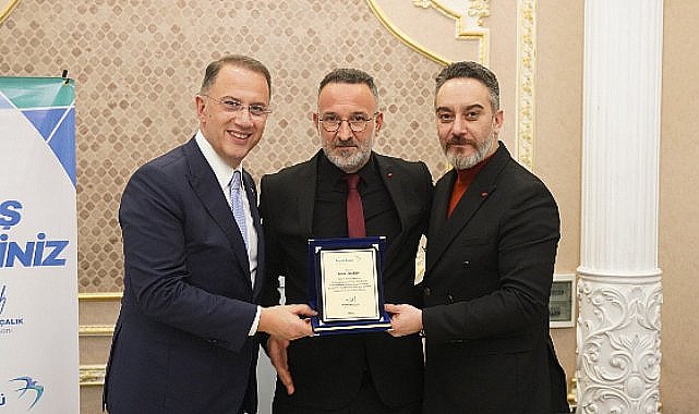 Beylikdüzü Belediyesi Emekli Olan Personeline Veda Programı Düzenledi