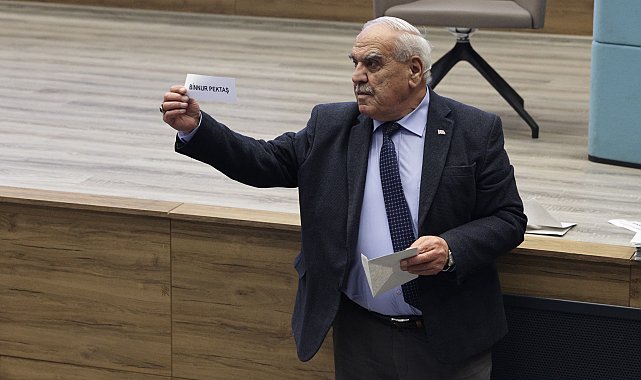 Binnur Tektaş, Kütahya Kent Konseyi Kadın Meclisi’nin başkanı olarak seçildi