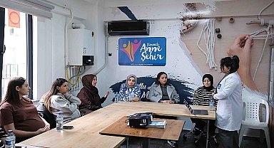 Büyükşehir'den anne ve anne adaylarına seminer