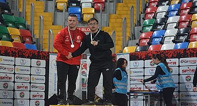 Canikli Sporcu Ali Topaloğlu Madalyaları Topladı