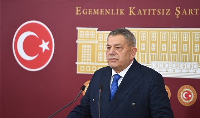 CHP'li Ocaklı: Heyelan riski devam eden apartmanlarda oturulabilir mi?