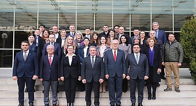 Deü'den örnek uygulama: kendi yemeğini kendi yapacak