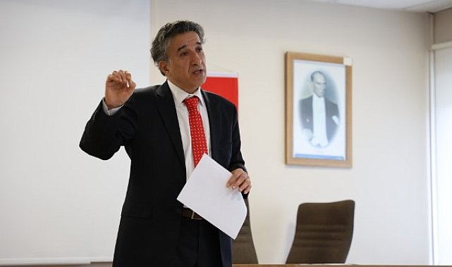 Düzce’de “Tebliğ: Uluslararası Türk Dili Kurultayı ve Atatürk” konferansı düzenlendi
