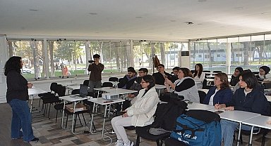 Egeli gençlere “Hava Yolu Tıkanıklarında İlk Yardım Uygulaması