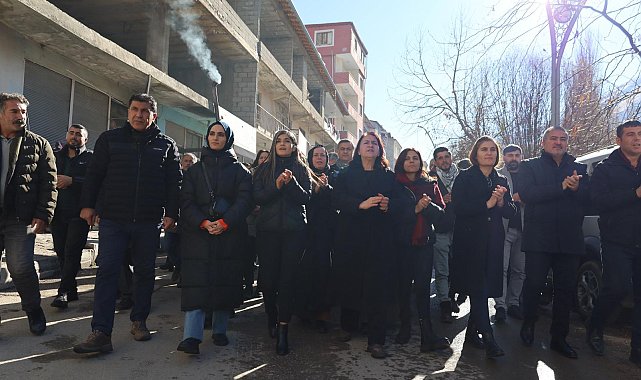 Eşbaşkan Şedal ve Zeydan, Bahçesaray'da nöbet eyleminde