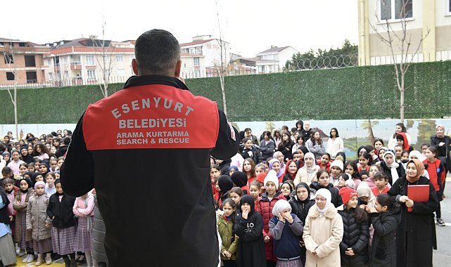 Esenyurt Belediyesi'nden öğrencilere afet bilincine ilişkin eğitim
