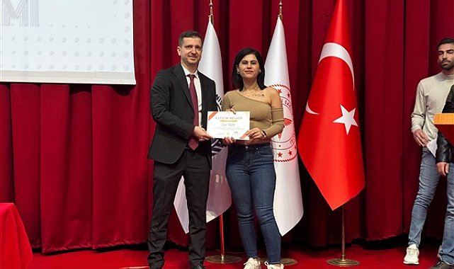 Gazi Yaşargil Eğitim ve Araştırma Hastanesi, bin 553 sağlık çalışanına sertifika verdi
