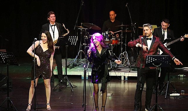 Güzelbahçeliler yeni yıl konseriyle coştu