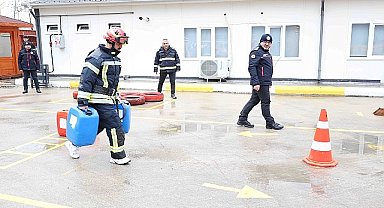 İtfaiye eri adayları zorlu parkurlarda yarışıyor
