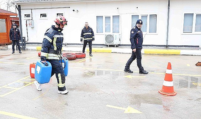 İtfaiye eri adayları zorlu parkurlarda yarışıyor