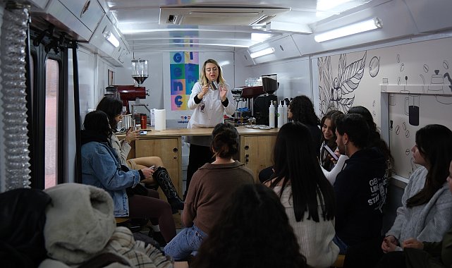İzmir’in Mobil Barista Otobüsü yollarda