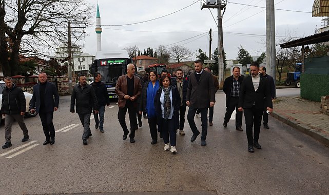 İzmit Belediyesi mahalledeki ihtiyaçları yerinde tespite devam ediyor