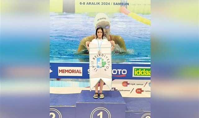 İzmit Belediyespor Yüzme Takımı, 9 madalya kazandı