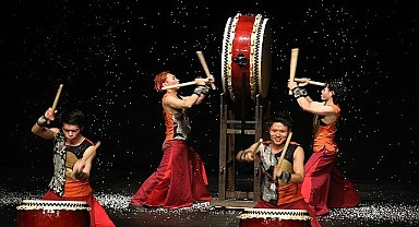 Japon davulu Wadaiko grubu “Sai