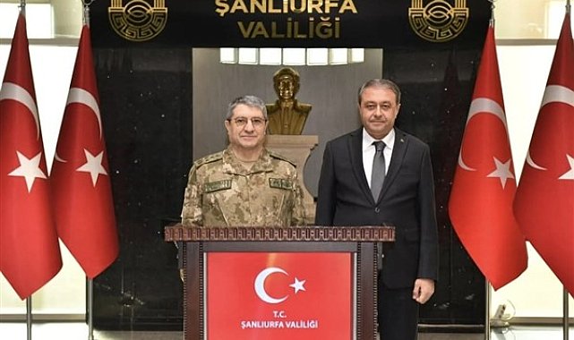 Kara Kuvvetleri Komutanı Bayraktaroğlu, Şanlıurfa Valisi Şıldak'ı ziyaret etti