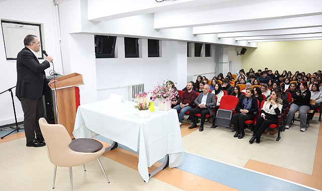 Kariyer Haftası'nda Başkan Gökçe öğrencilerle buluştu