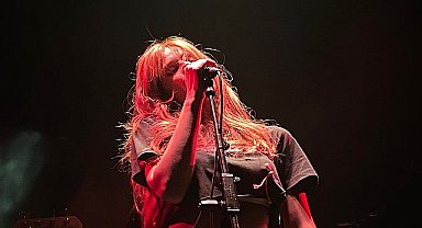 Kıvılcım Ural' Spotify'de Türkçe Rock Listesine ilk sıradan girdi!