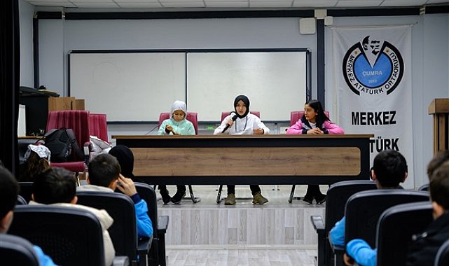 Konya Büyükşehir Belediyesi Çocuk Meclisi, ortaokul öğrencileriyle buluşuyor