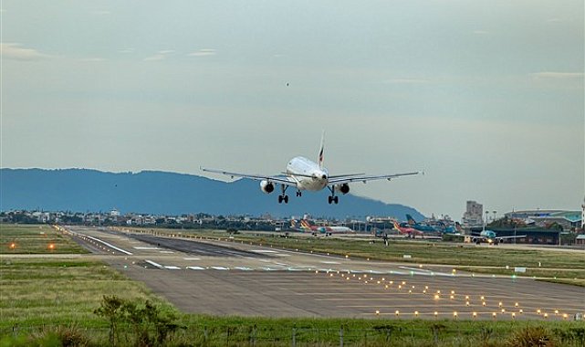 Lahbib: Chido Kasırgası'ndan etkilenen Mayotte için AB yardımı ulaşmaya devam ediyor