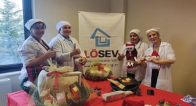 LÖSEV'in Anneleri Üretiyor, Lösemili Çocuklar İyileşiyor: Yılbaşı Sepetleriyle Umut Olun