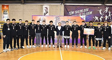 Lüleburgaz Belediyesi Gökhan Teksöz 6. Basketbol Turnuvası'nda şampiyon Tofaş