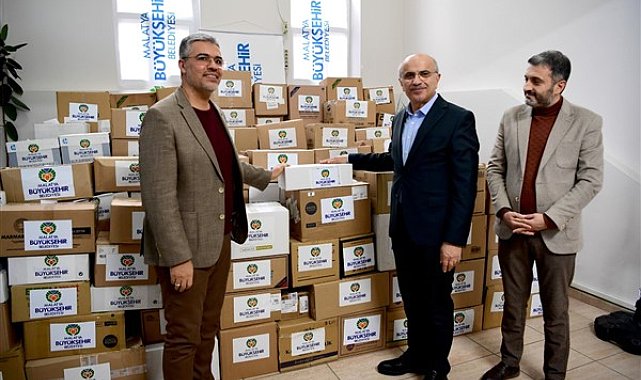 Malatya Büyükşehir Belediyesi’nden Suriye’ye 16 bin 614 kutu ilaç yardımı