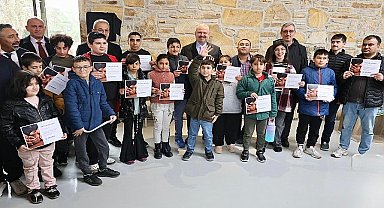 Menemen'de 'Özel' sergi