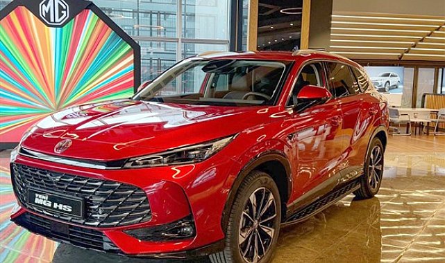MG'nin yeni HS Luxury modeli showroomlardaki yerini aldı