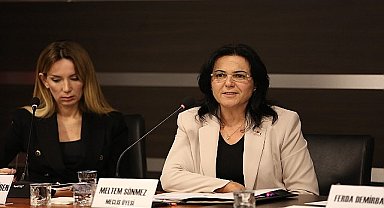 Narlıdere'de Kadın Ve Siyaset Konuşuldu