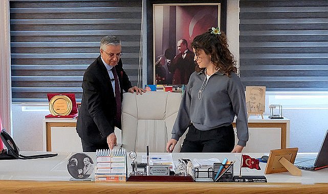 Öğrencilerden Başkan Topaloğlu'na teşekkür ziyareti
