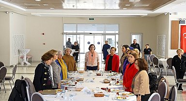 Seçilmiş Kadınlar 9. kez Karabağlar'da buluştu