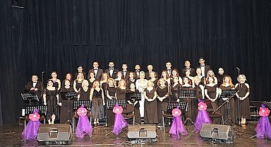 Türk Sanat Müziği Korosu'ndan muhteşem konser
