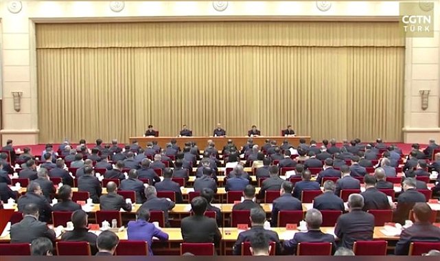 Xi'den sosyal çalışmalarda yüksek nitelikli gelişme vurgusu