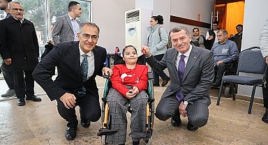 Zeytinburnu Belediyesi AKDEM ve Biruni Üniversitesi'nden Engelleri Kaldırmak İçin İş Birliği