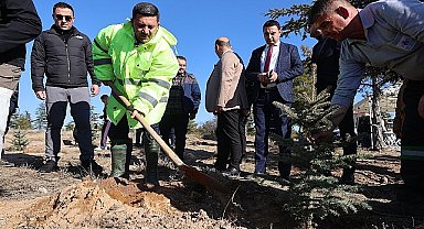 1.Sınıf Öğrencileri için Binlerce Fidan Toprakla Buluştu