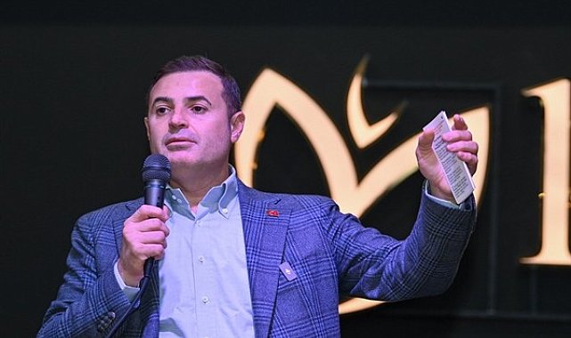 Akın, Yeni Kuşak Köy Enstitülüler Derneği'nin 21. yıl dönümü etkinliğine katıldı