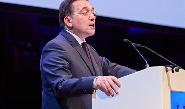 Albares: İspanya 2025'te kendi kimliğiyle tutarlı bir dış politika izlemeye devam edecek