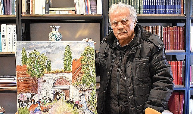 Asırlık Çınar Fırçasıyla Renklere Hayat Veriyor