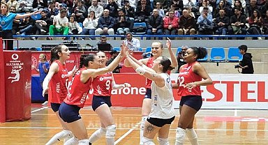 Aydın Büyükşehir Belediyespor Kadın Voleybol Takımı, Beşiktaş'ı büyük bir farkla yenerek çıkışını sürdürdü:3-0