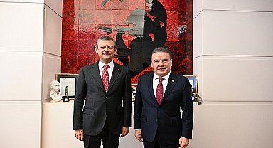 Başkan Böcek'ten CHP lideri Özel'e ziyaret