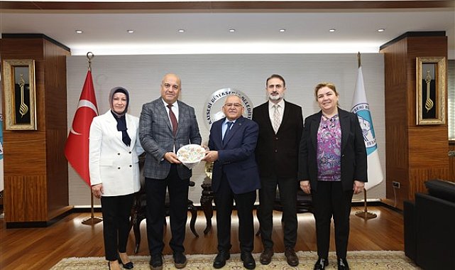Başkan Büyükkılıç, Doç. Dr. Altıntop ve ekibini makamında ağırladı