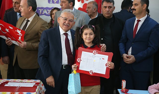Başkan Büyükkılıç, karne alacak olan 320 bin öğrenciyi tebrik etti