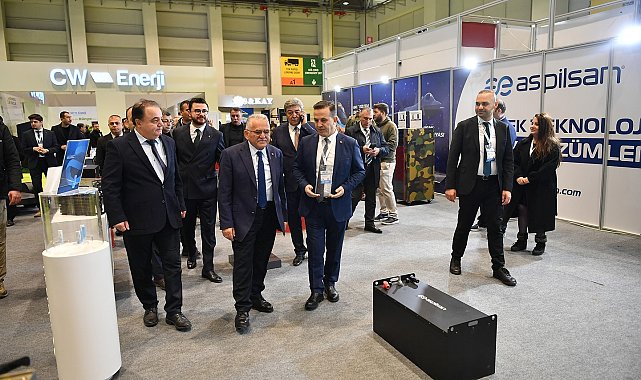 Başkan Büyükkılıç, Kayseri Enerji Fuarı’nı ziyaret etti