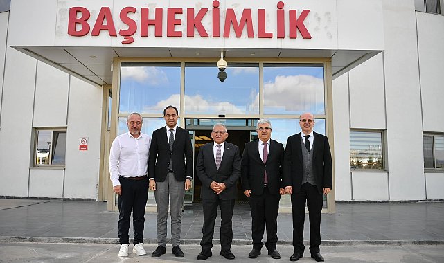 Başkan Büyükkılıç'tan Kayseri Şehir Hastanesi Başhekimi Özcan'a ziyaret