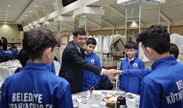 Başkan Kahveci: Kütahyaspor’umuzun başarısı için her türlü imkanı sağlayacağız