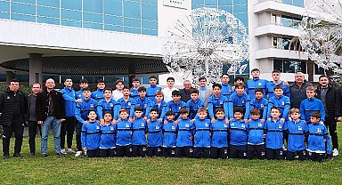 Başkan Topaloğlu'ndan futbolculara kahvaltı