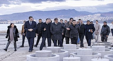 Başkan Tugay Kordon'daki çalışmaları inceledi “Kordon daha güvenli, yeşil ve konforlu olacak