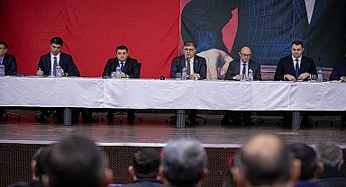 Başkan Tugay Torbalı'da muhtarlarla bir araya geldi