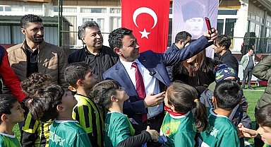 Bayraklı'da U-10 Cup turnuvası görkemli finalle tamamlandı